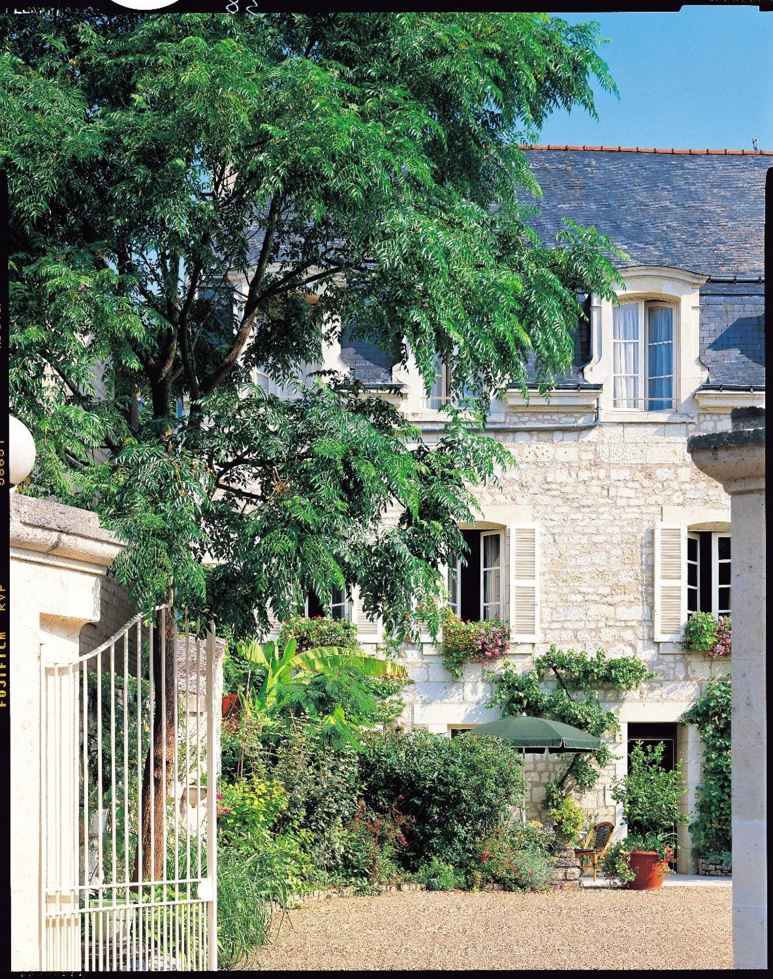 Hotel Diderot Chinon Dış mekan fotoğraf