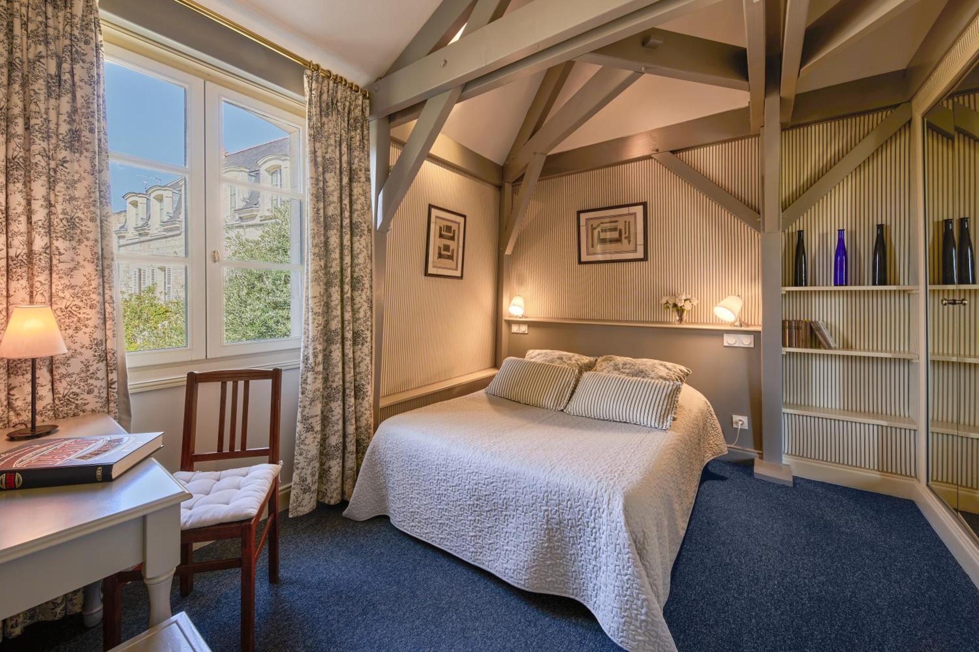 Hotel Diderot Chinon Dış mekan fotoğraf