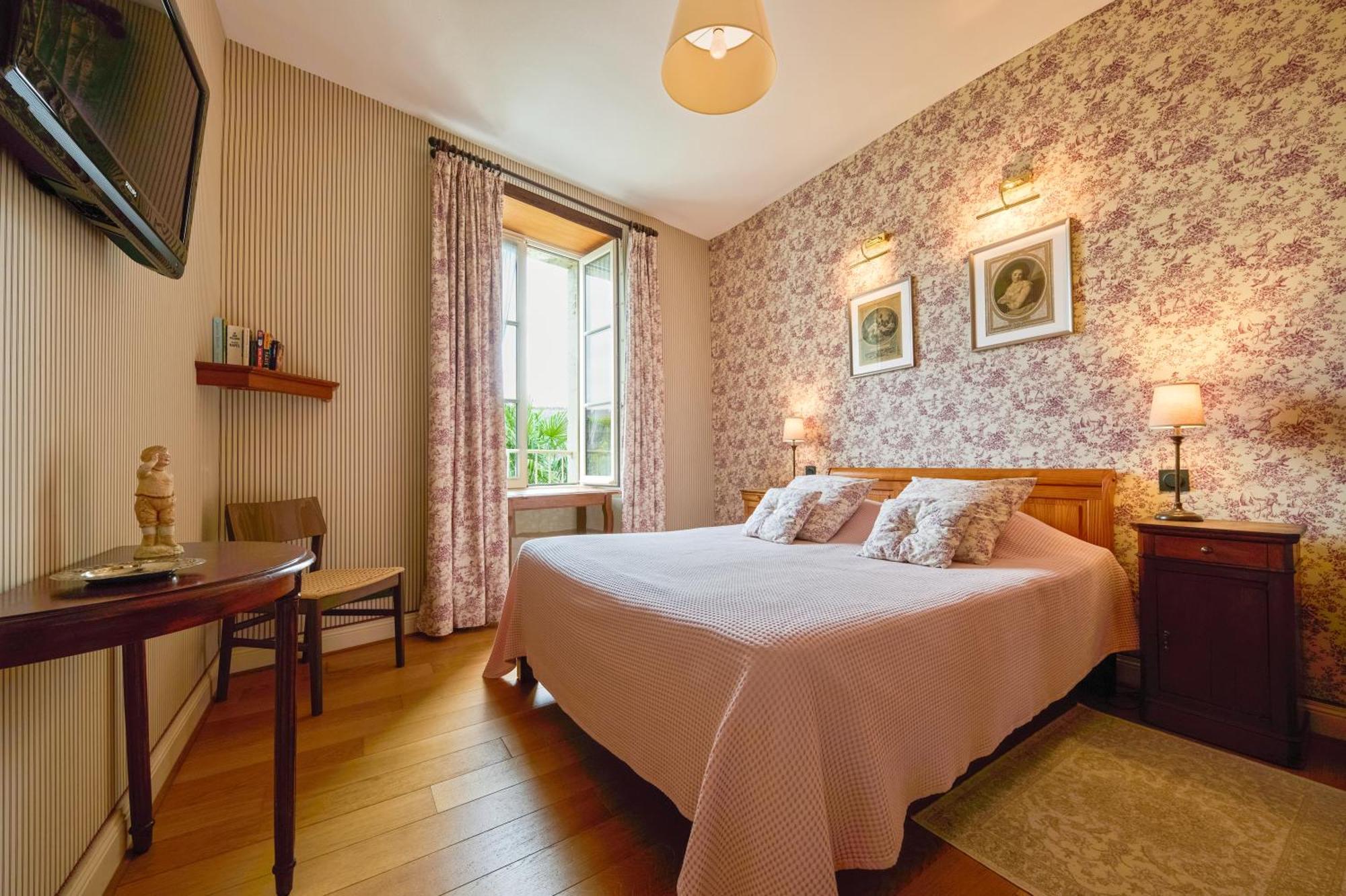 Hotel Diderot Chinon Dış mekan fotoğraf